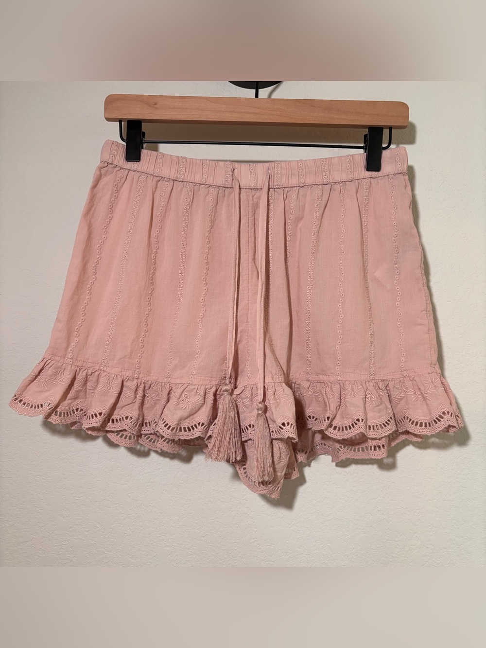 Shabby Chic Pink Cotton Eyelet Ruffle Tassel Boho Cottagecore Shorts Small